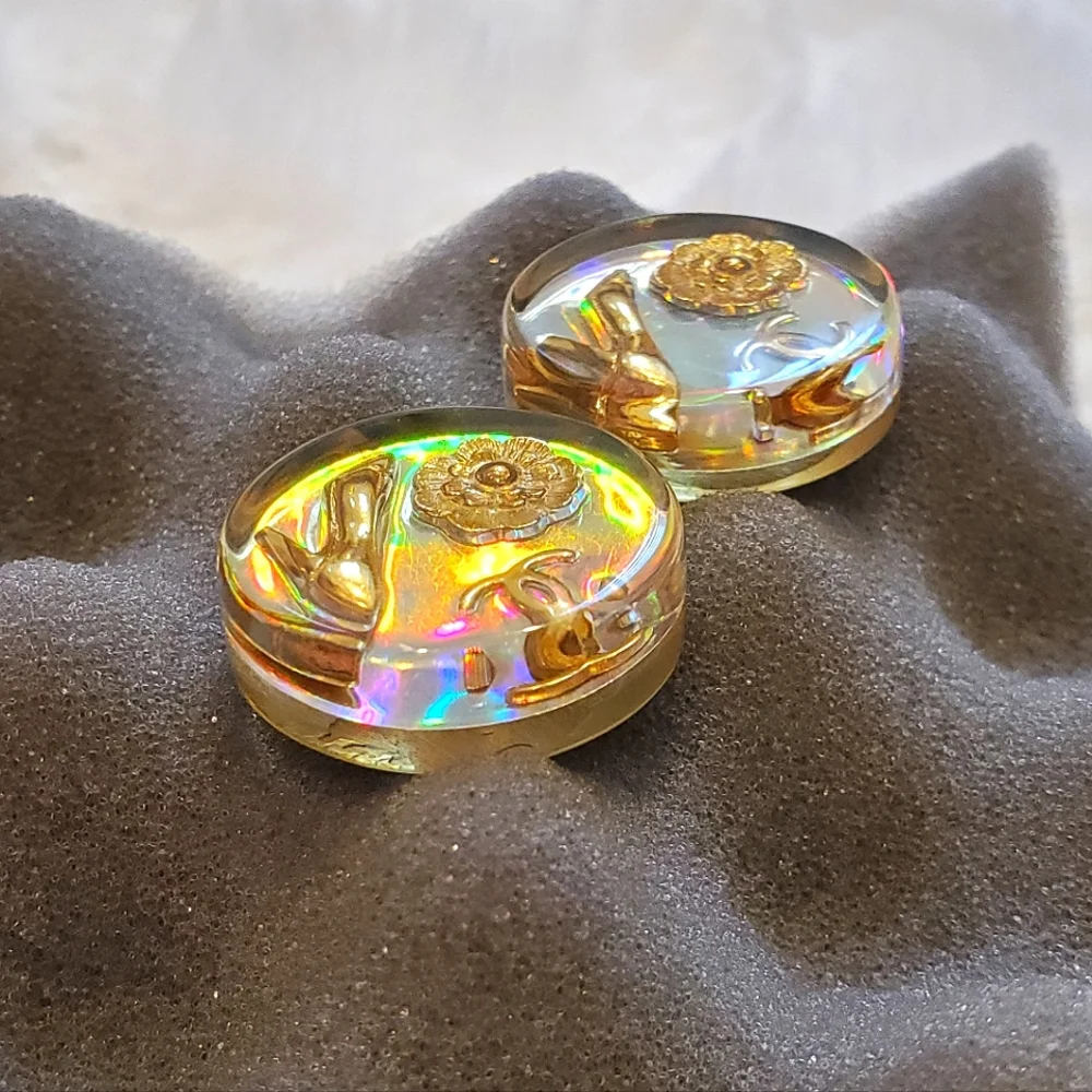 Chanel 1997 CC Gold Plated Resin Camellia Button Clip On Earrings - Picture 5 of 10